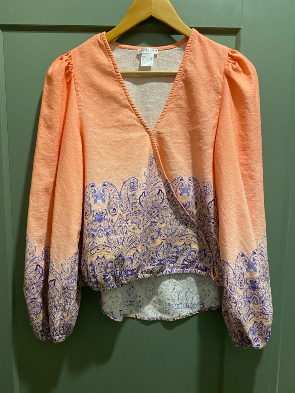 VENUS Peach Top with Blue Paisley Border